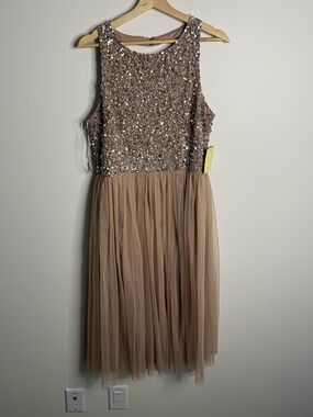 Maya Deluxe sequin sparkly tulle Dress size 10 NWT